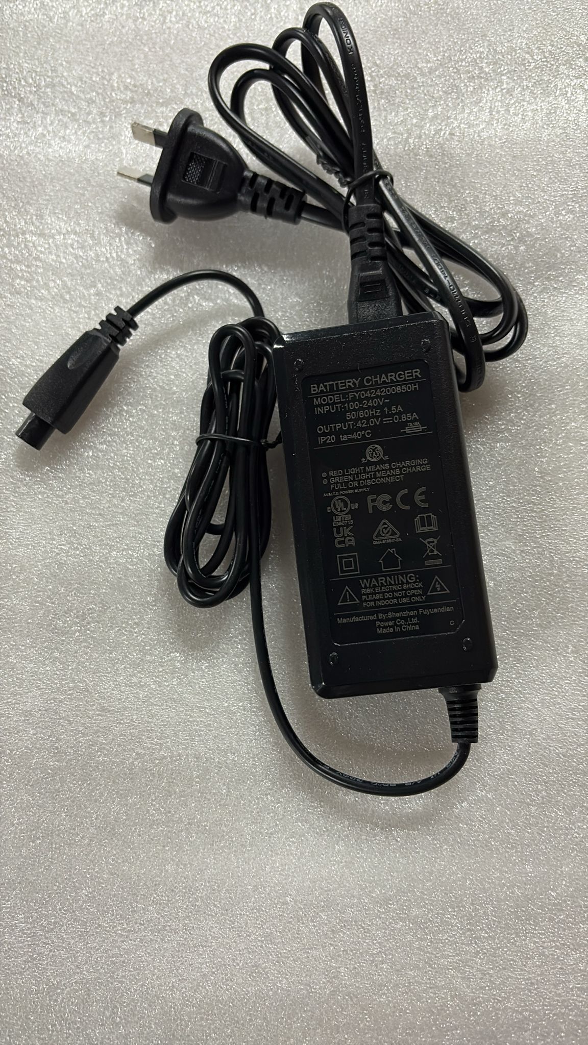 Electric UL Battery Charger 36 Volts with Light indicter