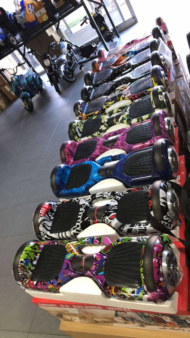 Hoverboard-Balance wheel 6.5 inch UL-Battery& Charger-Bluetooth and LED lights, Free carry bag