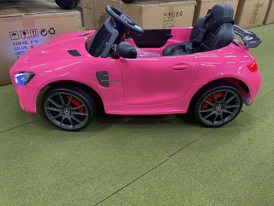 Mercedes Benz with remote and Leather seat, amazing colors, Red, White, Black, Pink, Blue